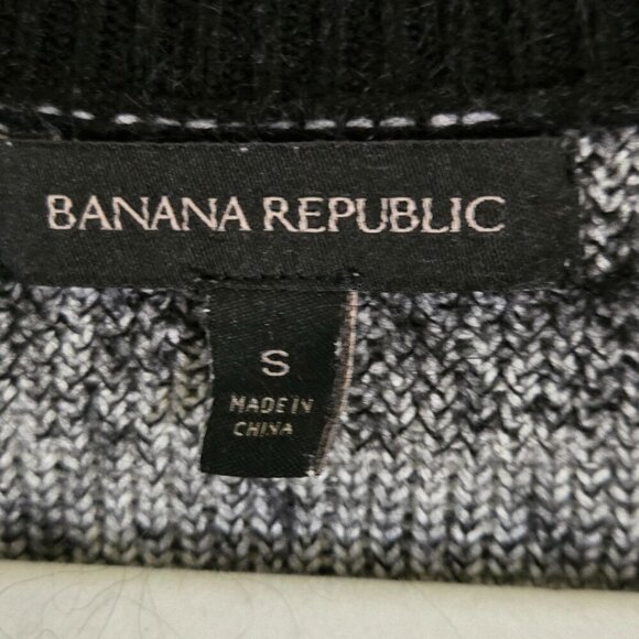 Banana Republic Black Buffalo Check Mohair Wool Blend Crewneck Sweater Size S - Picture 5 of 6